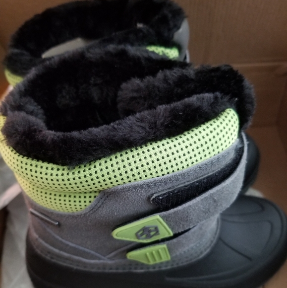 Kids  winter  boots - Picture 2 of 3